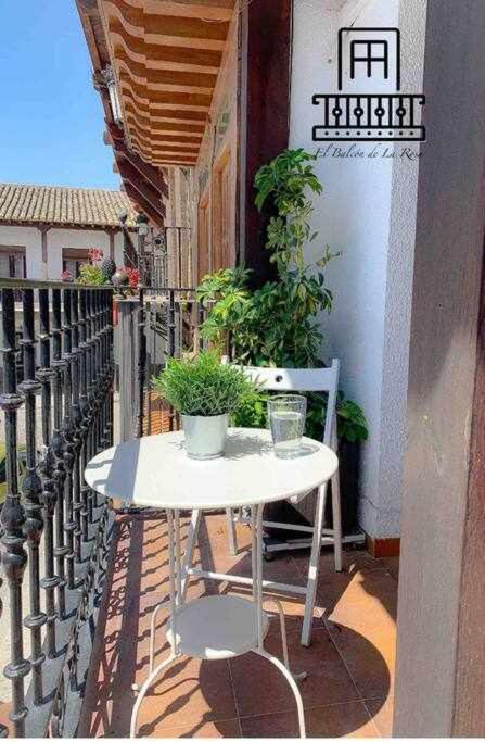 شقة El Balcon De La Rosa La Puebla de Montalbán المظهر الخارجي الصورة